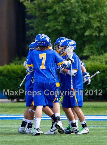 Thumbnail 2 in West Islip vs Syosset (NYSPHSAA Class A Regional Final) photogallery.