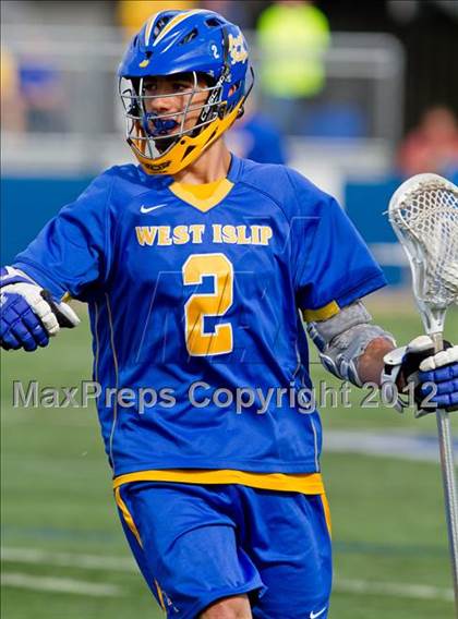 Thumbnail 3 in West Islip vs Syosset (NYSPHSAA Class A Regional Final) photogallery.