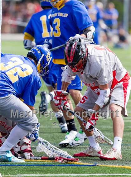 Thumbnail 3 in West Islip vs Syosset (NYSPHSAA Class A Regional Final) photogallery.