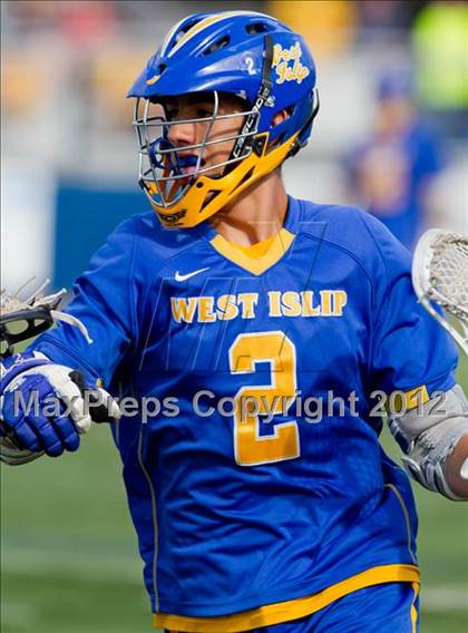 Thumbnail 1 in West Islip vs Syosset (NYSPHSAA Class A Regional Final) photogallery.