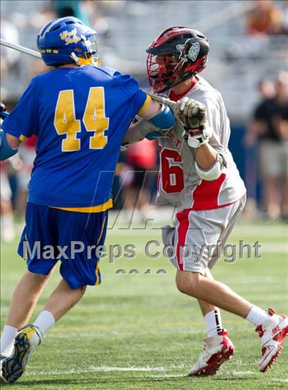 Thumbnail 3 in West Islip vs Syosset (NYSPHSAA Class A Regional Final) photogallery.