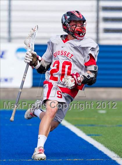 Thumbnail 3 in West Islip vs Syosset (NYSPHSAA Class A Regional Final) photogallery.