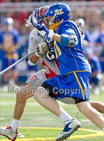 Thumbnail 1 in West Islip vs Syosset (NYSPHSAA Class A Regional Final) photogallery.