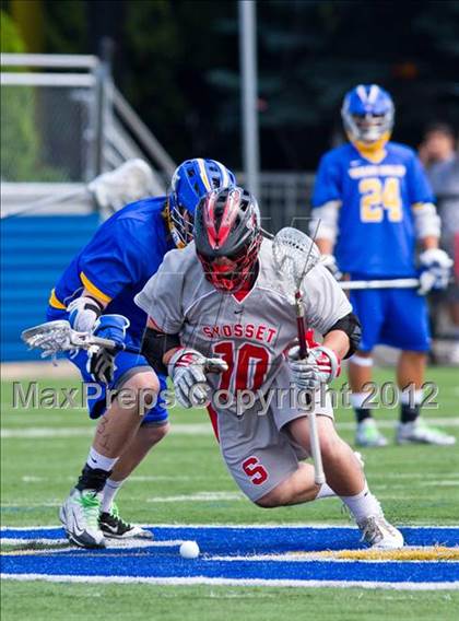 Thumbnail 3 in West Islip vs Syosset (NYSPHSAA Class A Regional Final) photogallery.