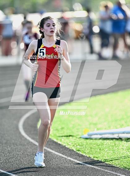 Thumbnail 2 in IHSA Girls Track & Field Sectional Meet photogallery.