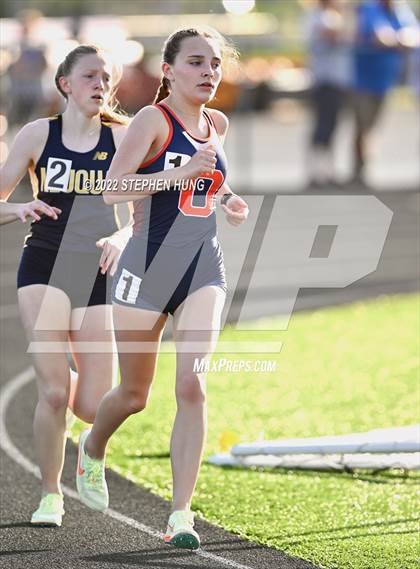 Thumbnail 2 in IHSA Girls Track & Field Sectional Meet photogallery.