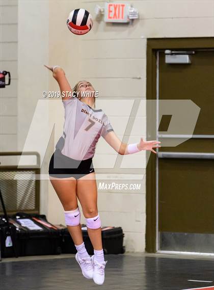 Thumbnail 1 in Out-of-Door Academy vs. McGill-Toolen (Circus City Invitational) photogallery.