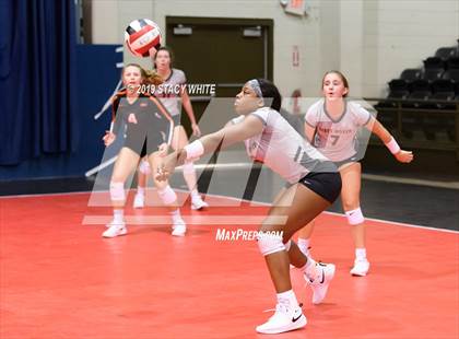 Thumbnail 3 in Out-of-Door Academy vs. McGill-Toolen (Circus City Invitational) photogallery.