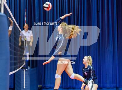 Thumbnail 1 in Out-of-Door Academy vs. McGill-Toolen (Circus City Invitational) photogallery.