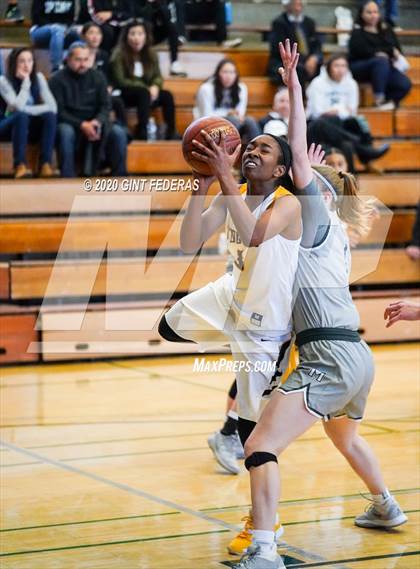 Thumbnail 1 in Miramonte vs. Bishop O'Dowd (CIF NCS Open Division Quarterfinal) photogallery.