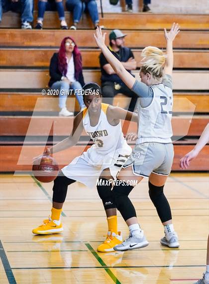 Thumbnail 2 in Miramonte vs. Bishop O'Dowd (CIF NCS Open Division Quarterfinal) photogallery.