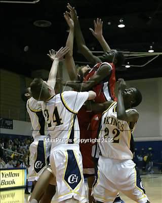 Thumbnail 3 in Campbell Hall vs. S. Joaquin Memorial (SoCal D4 Final) photogallery.