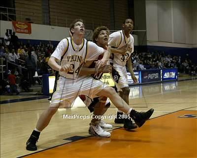 Thumbnail 2 in Campbell Hall vs. S. Joaquin Memorial (SoCal D4 Final) photogallery.