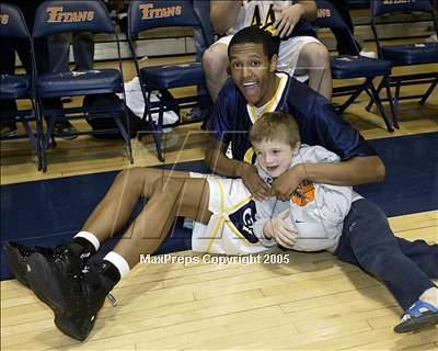 Thumbnail 3 in Campbell Hall vs. S. Joaquin Memorial (SoCal D4 Final) photogallery.