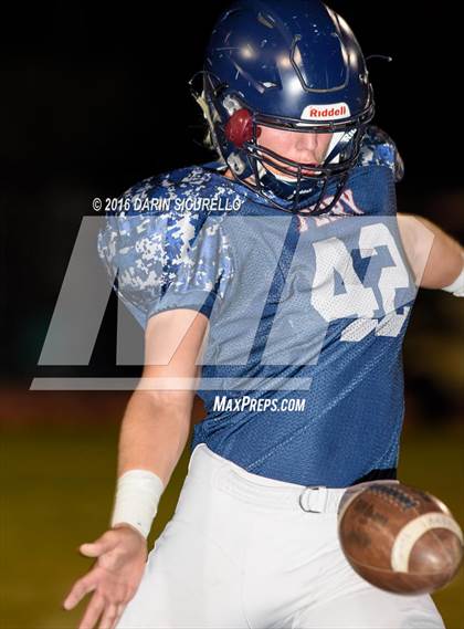 Thumbnail 2 in Perry vs. Hamilton (AIA Division 6A Quarterfinal) photogallery.