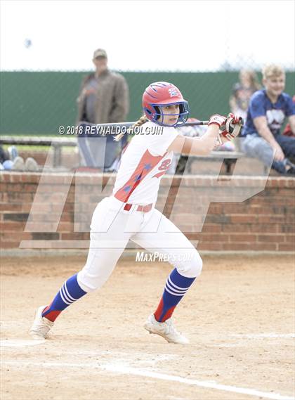 Thumbnail 2 in Holy Cross vs Edinburg photogallery.