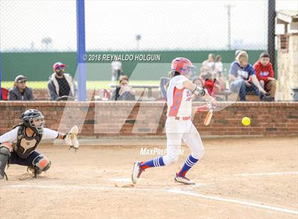 Thumbnail 1 in Holy Cross vs Edinburg photogallery.