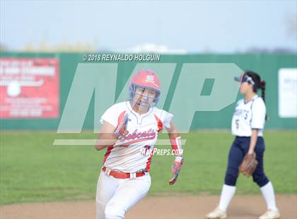 Thumbnail 1 in Holy Cross vs Edinburg photogallery.