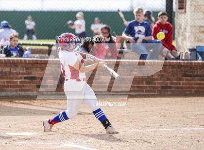 Thumbnail 3 in Holy Cross vs Edinburg photogallery.