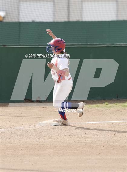 Thumbnail 1 in Holy Cross vs Edinburg photogallery.