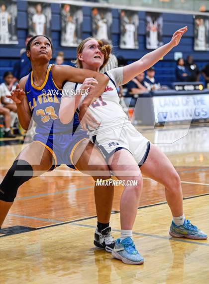 Thumbnail 1 in Hardin-Jefferson vs La Vega (UIL 4A Reg III Semifinal) photogallery.