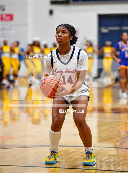 Thumbnail 3 in Hardin-Jefferson vs La Vega (UIL 4A Reg III Semifinal) photogallery.