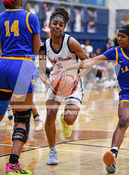 Thumbnail 3 in Hardin-Jefferson vs La Vega (UIL 4A Reg III Semifinal) photogallery.