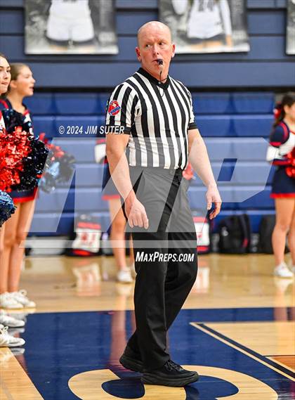 Thumbnail 2 in Hardin-Jefferson vs La Vega (UIL 4A Reg III Semifinal) photogallery.