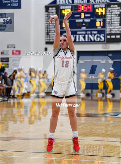 Thumbnail 1 in Hardin-Jefferson vs La Vega (UIL 4A Reg III Semifinal) photogallery.