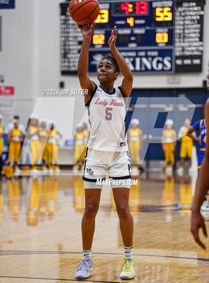 Thumbnail 3 in Hardin-Jefferson vs La Vega (UIL 4A Reg III Semifinal) photogallery.