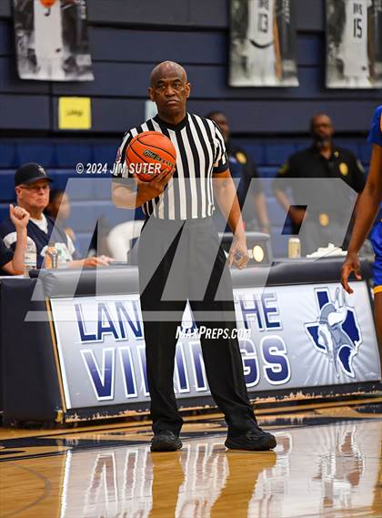 Thumbnail 2 in Hardin-Jefferson vs La Vega (UIL 4A Reg III Semifinal) photogallery.