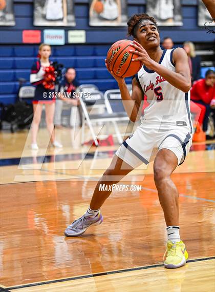 Thumbnail 1 in Hardin-Jefferson vs La Vega (UIL 4A Reg III Semifinal) photogallery.