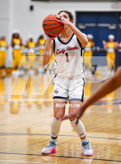 Thumbnail 2 in Hardin-Jefferson vs La Vega (UIL 4A Reg III Semifinal) photogallery.