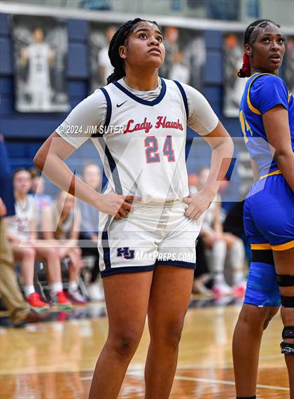 Thumbnail 3 in Hardin-Jefferson vs La Vega (UIL 4A Reg III Semifinal) photogallery.