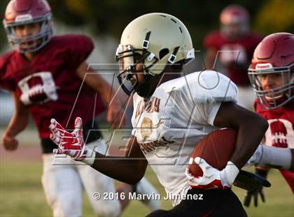 Thumbnail 3 in Oxnard vs Alemany photogallery.
