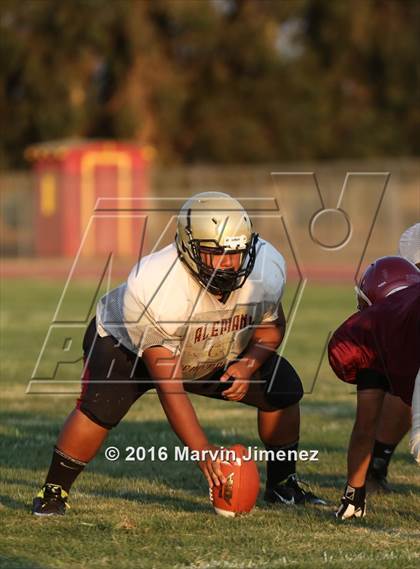 Thumbnail 3 in Oxnard vs Alemany photogallery.