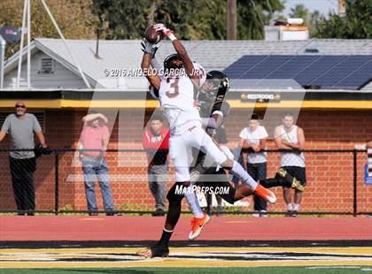 Thumbnail 2 in Pittsburg vs Antioch (Big Little Game) photogallery.
