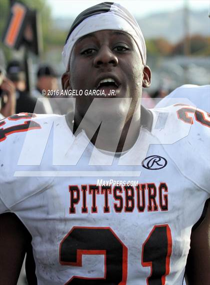 Thumbnail 3 in Pittsburg vs Antioch (Big Little Game) photogallery.