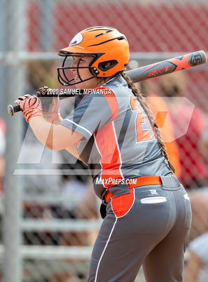 Thumbnail 3 in Lexington vs. Lincoln Southeast photogallery.