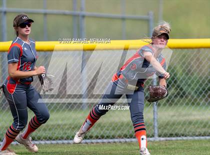 Thumbnail 1 in Lexington vs. Lincoln Southeast photogallery.