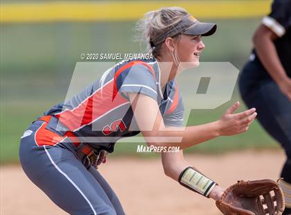 Thumbnail 3 in Lexington vs. Lincoln Southeast photogallery.