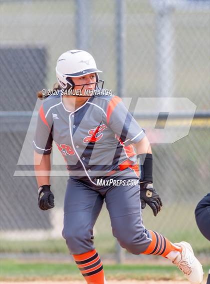 Thumbnail 2 in Lexington vs. Lincoln Southeast photogallery.