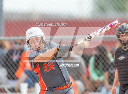 Thumbnail 2 in Lexington vs. Lincoln Southeast photogallery.