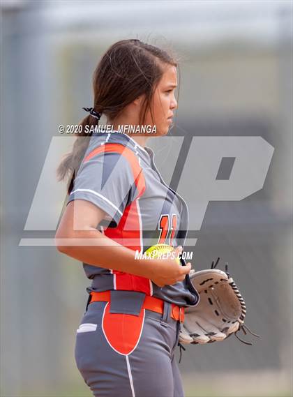 Thumbnail 3 in Lexington vs. Lincoln Southeast photogallery.
