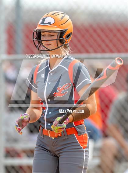 Thumbnail 3 in Lexington vs. Lincoln Southeast photogallery.