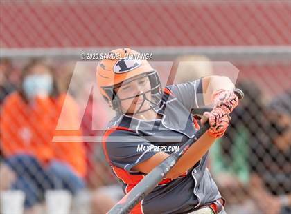 Thumbnail 2 in Lexington vs. Lincoln Southeast photogallery.