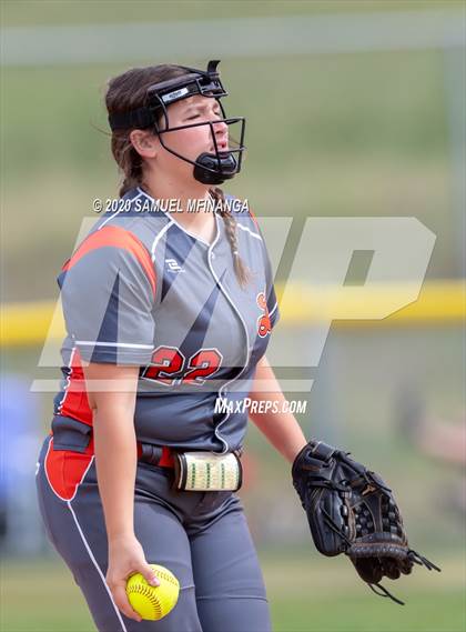 Thumbnail 2 in Lexington vs. Lincoln Southeast photogallery.