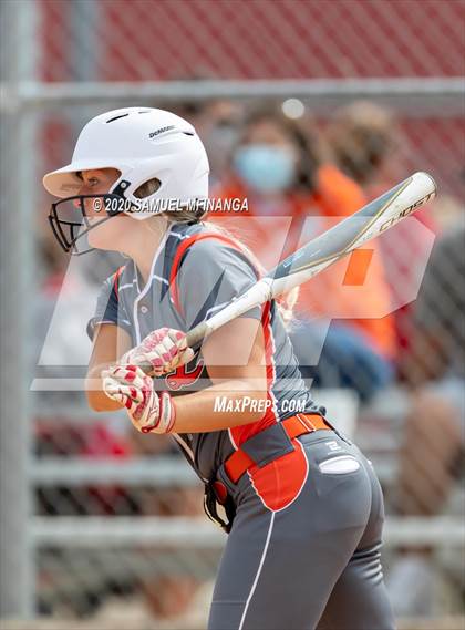 Thumbnail 2 in Lexington vs. Lincoln Southeast photogallery.