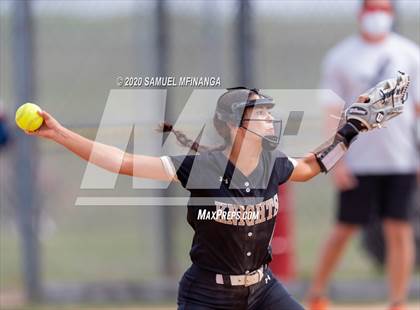 Thumbnail 2 in Lexington vs. Lincoln Southeast photogallery.