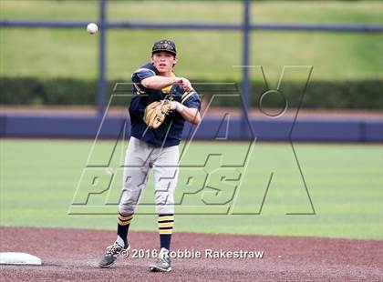 Thumbnail 2 in Lake Dallas vs Arlington Heights (UIL 5A Quarterfinal) photogallery.
